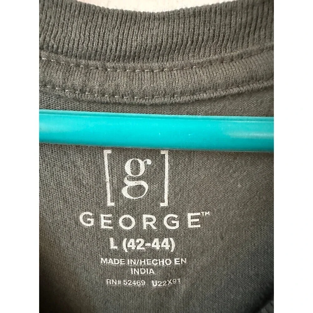 George men’s size large green sweater